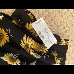 Skort Size XL - still has tags on item